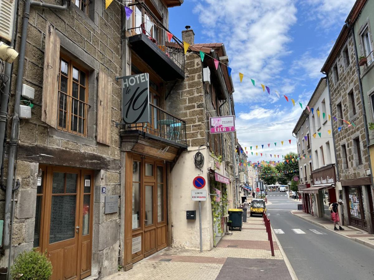 Le 19 Chambre Chapelle 43M2 - Centre Historique - Clim Otel Langeac Dış mekan fotoğraf